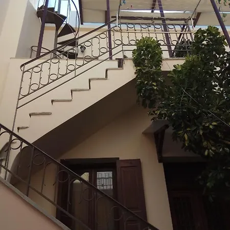 Simple And Special Apartment Ermoupoli